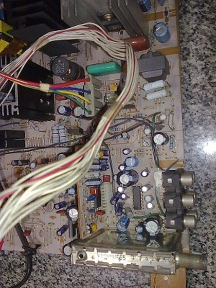 FOTO4- atras izquierda.jpg