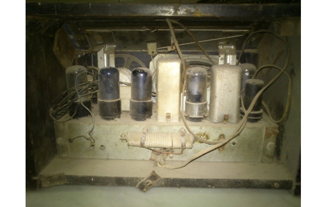 valvulas radio rca victor modelo 63 MX.jpg