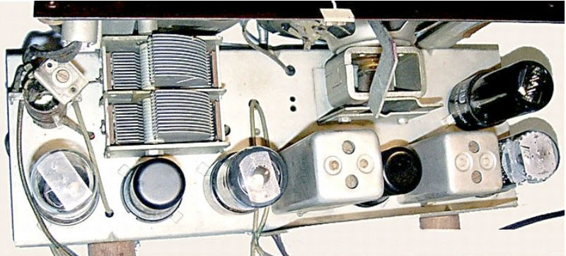 INTERIOR.jpg