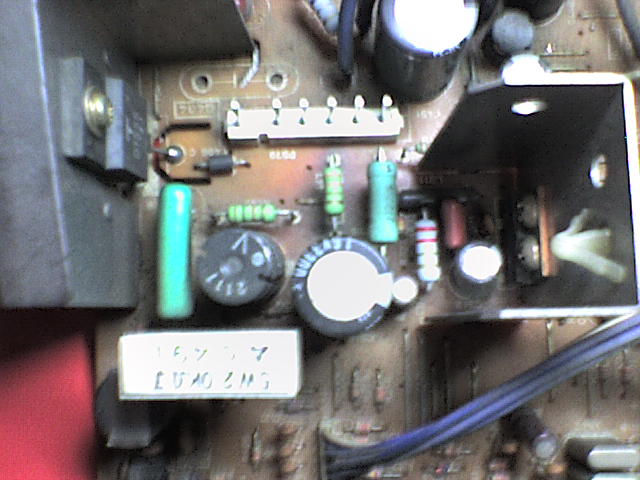 3. al lado del flyback.JPG